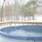 Private cabin, hot tub, snow falling...romantic getaway
